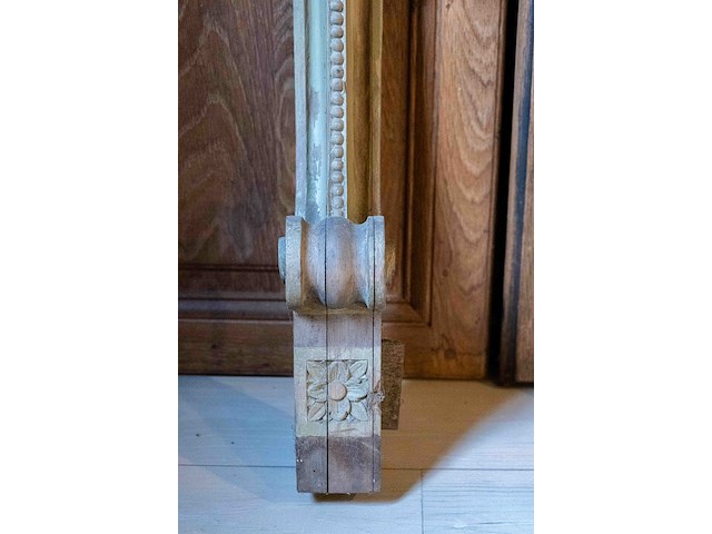 Houtsnijwerk - afbeelding 2 van  3