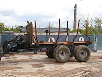 Houttransportaanhangwagen