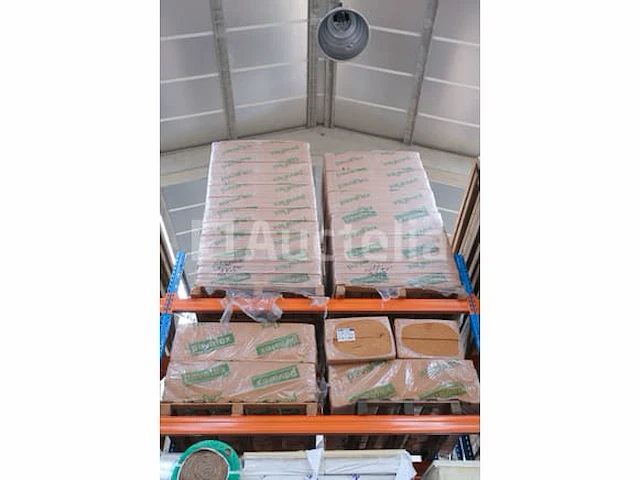 Houtvezel isolatiepanelen (+/- 56 m²) pavaflex - afbeelding 1 van  5