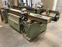 Houtvoorraad, machines, gereedschappen, kasseien