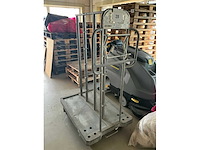 Hoza postkar - afbeelding 1 van  3