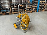 Hozelock verrijdbare tuinslanghaspel - afbeelding 1 van  3