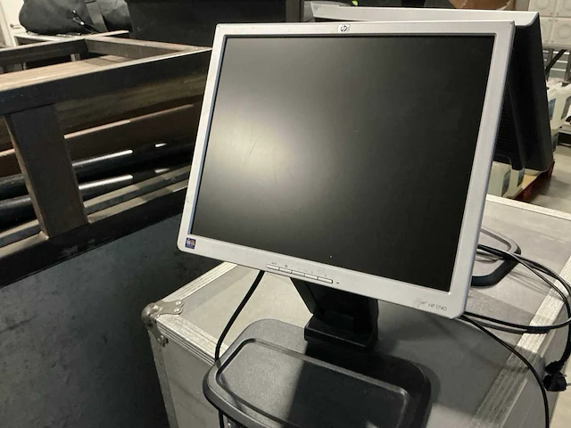 Hp 1740 monitor (2x) - afbeelding 3 van  5