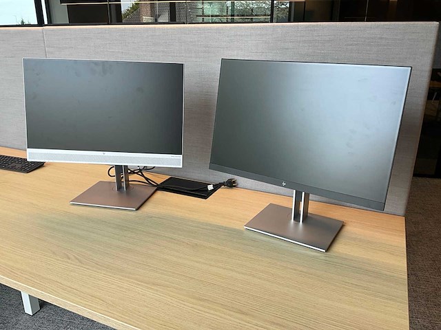 Hp 24 inch monitor (2x) - afbeelding 7 van  8