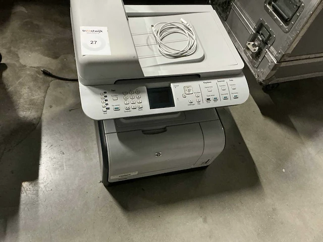 Hp color laserjet cm1312nfi mfp – kleurenlaserprinter en kopieerapparaat - afbeelding 1 van  5