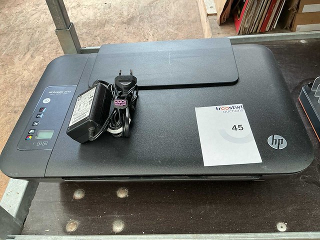 Hp deskget 2549 printer & scanner - afbeelding 1 van  2