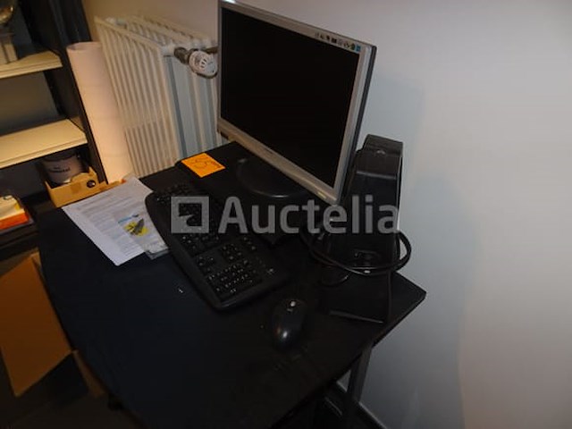 Hp desktop en computer met philips-display - afbeelding 2 van  4
