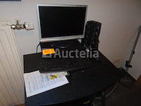 Hp desktop en computer met philips-display - afbeelding 3 van  4