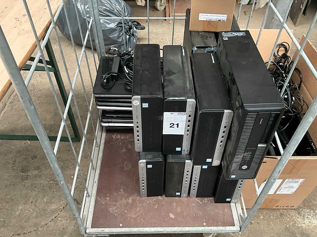 Hp grote partij laptop en desktops voor onderdelen - afbeelding 1 van  5
