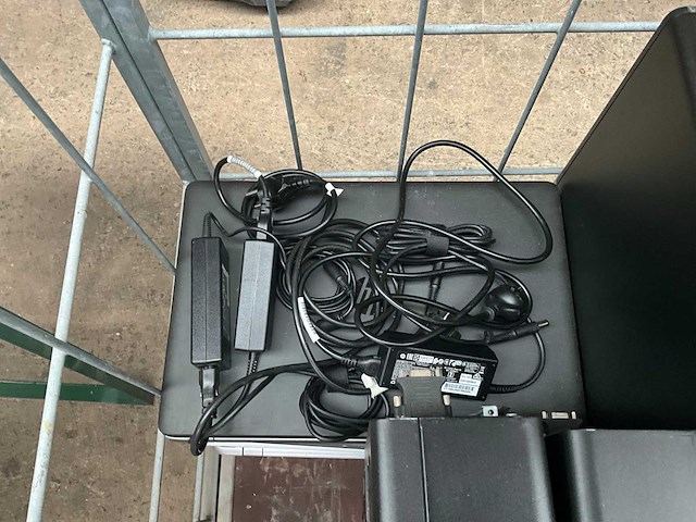 Hp grote partij laptop en desktops voor onderdelen - afbeelding 2 van  5