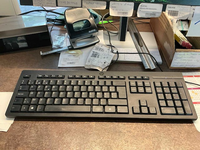 Hp hsd-0147-w monitor - afbeelding 2 van  4