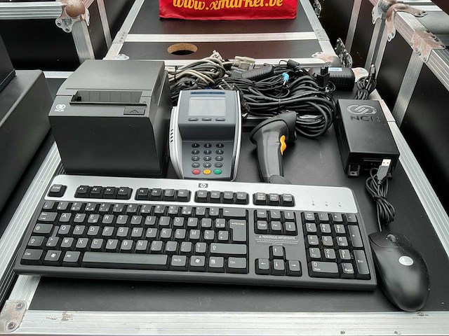 Hp kassa met monitor,toetsenbord,muis en betaalsysteem - afbeelding 3 van  6