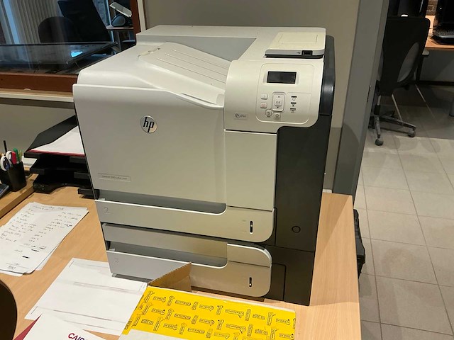 Hp laserjet 500 color m551 laserprinter - afbeelding 1 van  3