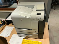Hp laserjet 500 color m551 laserprinter - afbeelding 2 van  3