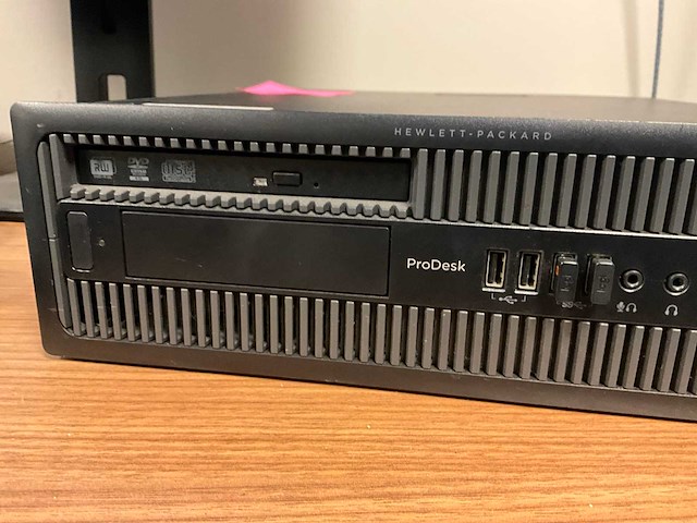 Hp prodesk desktop pc + iiyama monitor (2x) - afbeelding 4 van  10