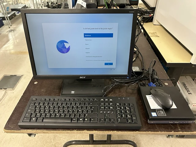 Hp prodesk + monitor, toetsenbord en muis - afbeelding 1 van  6