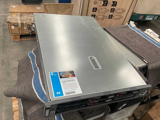 Hp proliant dl380 server met 4 harde schijven - afbeelding 3 van  6