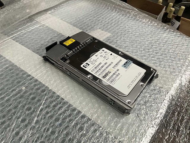 Hp proliant dl380 server met 4 harde schijven - afbeelding 6 van  6