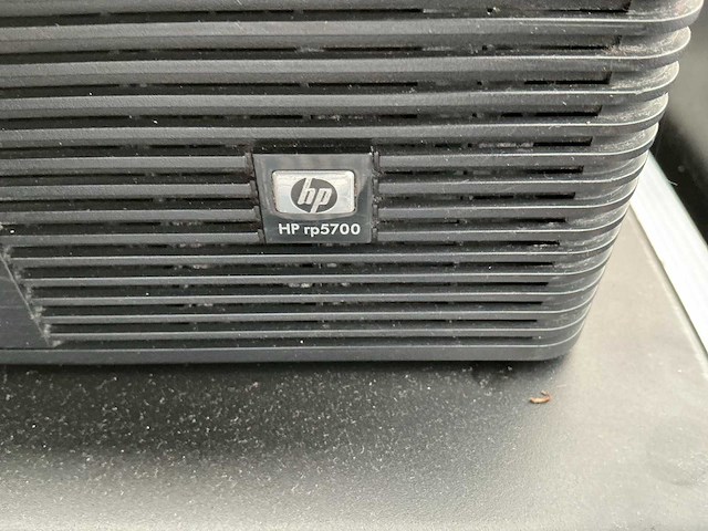 Hp rp5700 kassa met monitor en geldlade - afbeelding 2 van  4