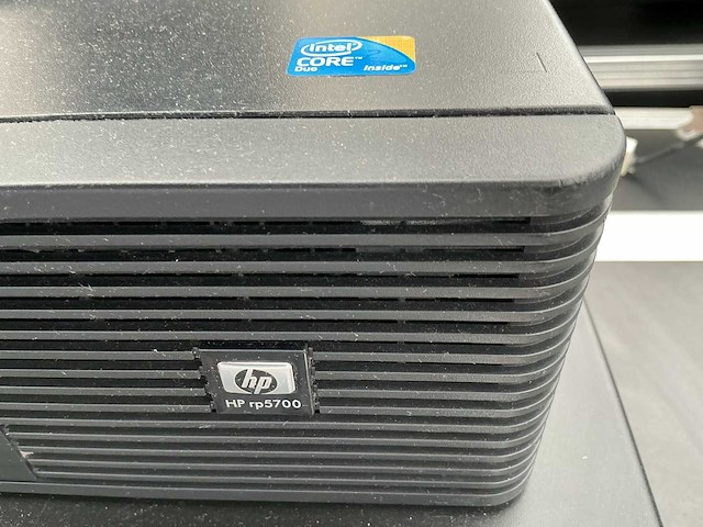 Hp rp5700 kassa met monitor,geldlade betaalautomaat enz - afbeelding 1 van  1