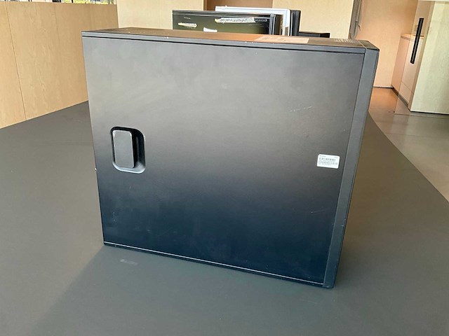 Hp z240 desktop pc/workstation tower - afbeelding 3 van  7