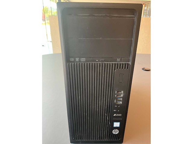 Hp z240 desktop pc/workstation tower - afbeelding 6 van  7