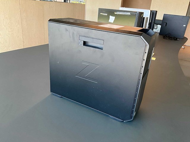 Hp z4 desktop pc/workstation - afbeelding 3 van  7