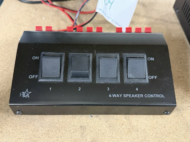 Hq speaker controller - afbeelding 1 van  3
