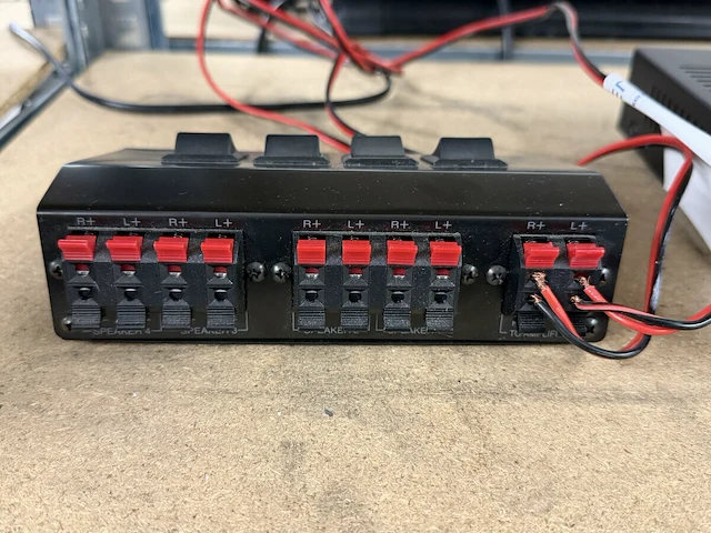 Hq speaker controller - afbeelding 2 van  3
