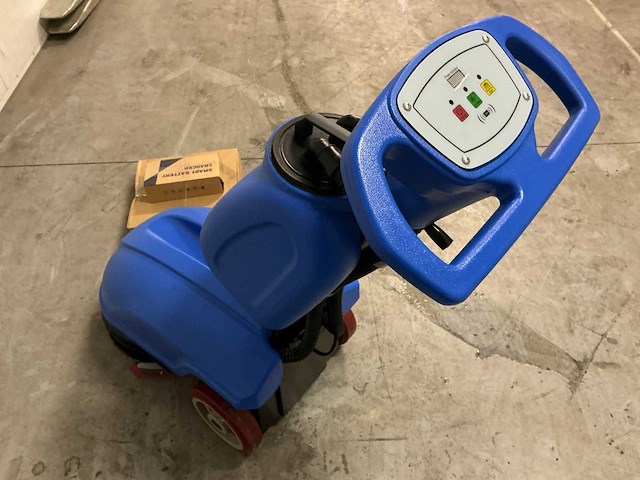 Htdm - sj15 - veegmachine, handbediend - 2025 - afbeelding 3 van  4