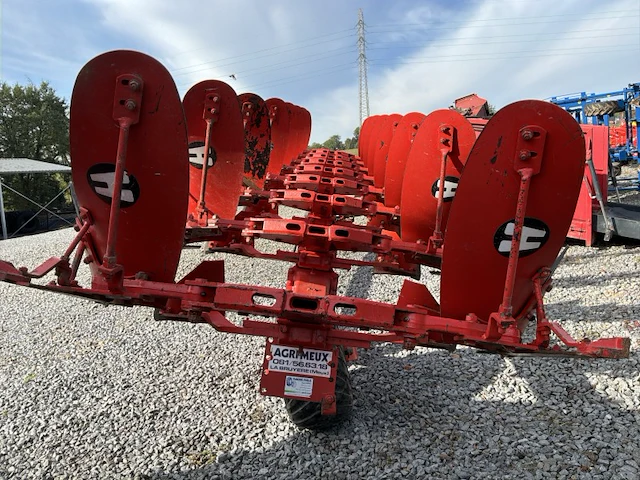 Huard sp875t halfgedragen wentelploeg - afbeelding 13 van  25