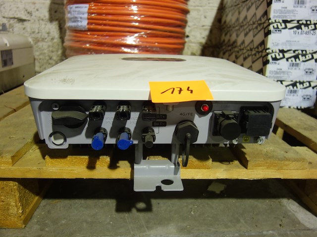 Huawei inverter - afbeelding 2 van  4