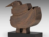 Hubert minnebo (1940), 'deze vlucht was bepalend', polished and brown patinated bronze, 1/1, 2010, signed (+) 26 x 32.5 x 11 cm. (10.24 x 12.80 x 4.33 in.) - afbeelding 2 van  8