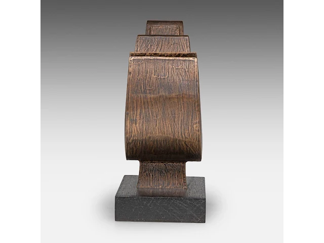 Hubert minnebo (1940), 'deze vlucht was bepalend', polished and brown patinated bronze, 1/1, 2010, signed (+) 26 x 32.5 x 11 cm. (10.24 x 12.80 x 4.33 in.) - afbeelding 3 van  8