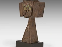 Hubert minnebo (1940), 'een klassering van herinneringen voor de volgende generaties vastgelegd', polished and brown patinated bronze, 0/0, 1995, signed (+) 25.5 x 16 x 7.5 cm. (10.03 x 6.29 x 2.95 in.) - afbeelding 2 van  9