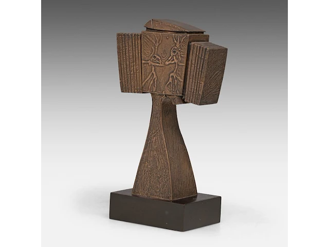 Hubert minnebo (1940), 'een klassering van herinneringen voor de volgende generaties vastgelegd', polished and brown patinated bronze, 0/0, 1995, signed (+) 25.5 x 16 x 7.5 cm. (10.03 x 6.29 x 2.95 in.) - afbeelding 5 van  9