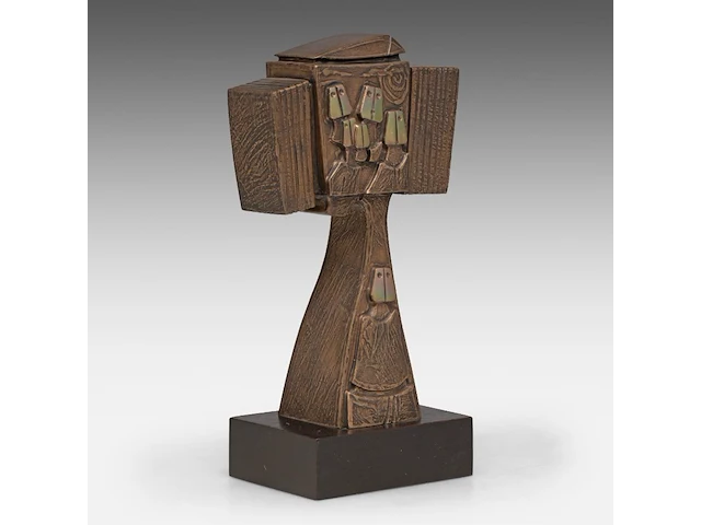 Hubert minnebo (1940), 'een klassering van herinneringen voor de volgende generaties vastgelegd', polished and brown patinated bronze, 0/0, 1995, signed (+) 25.5 x 16 x 7.5 cm. (10.03 x 6.29 x 2.95 in.) - afbeelding 7 van  9