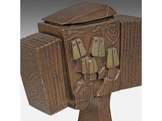Hubert minnebo (1940), 'een klassering van herinneringen voor de volgende generaties vastgelegd', polished and brown patinated bronze, 0/0, 1995, signed (+) 25.5 x 16 x 7.5 cm. (10.03 x 6.29 x 2.95 in.) - afbeelding 9 van  9