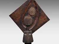 Hubert minnebo (1940), 'even voor de volledige maaneclips', relief, polished and brown patinated copper, 2003 (+) 90 x 72 x 11 cm. (35.42 x 28.35 x 4.33 in.)