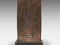Hubert minnebo (1940), 'het portretteren, in de late namiddag', polished and brown patinated bronze, 2/5, 1991, signed (+) 29.5 x 16 x 10 cm. (11.60 x 6.29 x 3.94 in.) - afbeelding 4 van  8