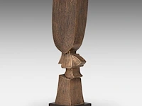 Hubert minnebo (1940), 'hij vond beschutting onder de vleugels van zijn eigen dromen', polished and brown patinated bronze, 0/0, signed (+) 44 x 14 x 10 cm. (17.32 x 5.50 x 3.94 in.) - afbeelding 5 van  8