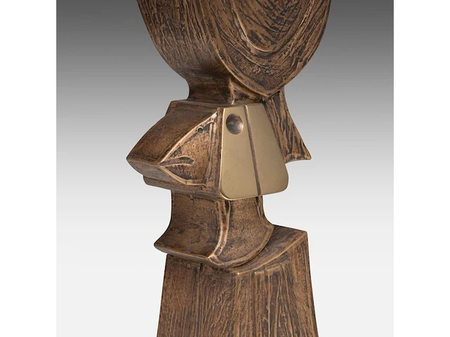 Hubert minnebo (1940), 'hij vond beschutting onder de vleugels van zijn eigen dromen', polished and brown patinated bronze, 0/0, signed (+) 44 x 14 x 10 cm. (17.32 x 5.50 x 3.94 in.) - afbeelding 8 van  8