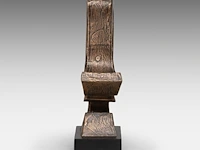 Hubert minnebo (1940), 'in bescherming', polished and brown patinated bronze, 0/0, signed (+) 26 x 18 x 6 cm. (10.24 x 7.08 x 2.35 in.) - afbeelding 3 van  7