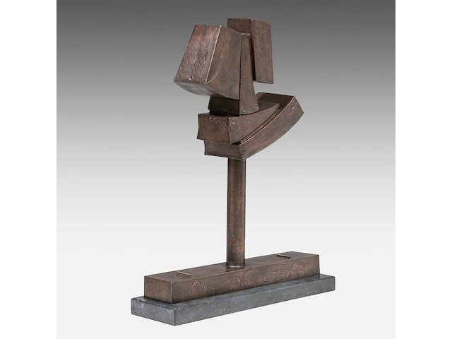 Hubert minnebo (1940), 'in gedachten lisboa, voor mijn bezoek', polished and brown patinated bronze, 1998 (+) 78 x 60 x 16 cm. (30.71 x 23.62 x 6.29 in.) - afbeelding 6 van  7