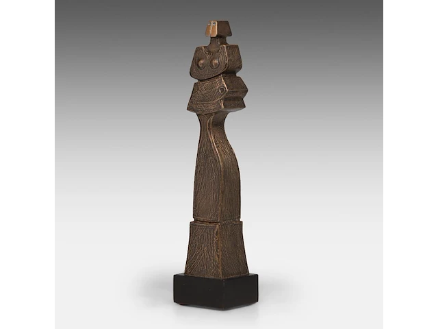 Hubert minnebo (1940), 'vanaf de eerste blik was hij het zeker', polished and brown patinated bronze, 0/0, 1996, signed (+) 35.5 x 7.5 x 6.5 cm. (13.98 x 2.95 x 2.56 in.) - afbeelding 3 van  10