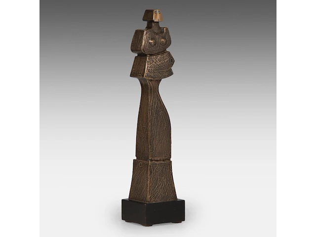 Hubert minnebo (1940), 'vanaf de eerste blik was hij het zeker', polished and brown patinated bronze, 0/0, 1996, signed (+) 35.5 x 7.5 x 6.5 cm. (13.98 x 2.95 x 2.56 in.) - afbeelding 8 van  10