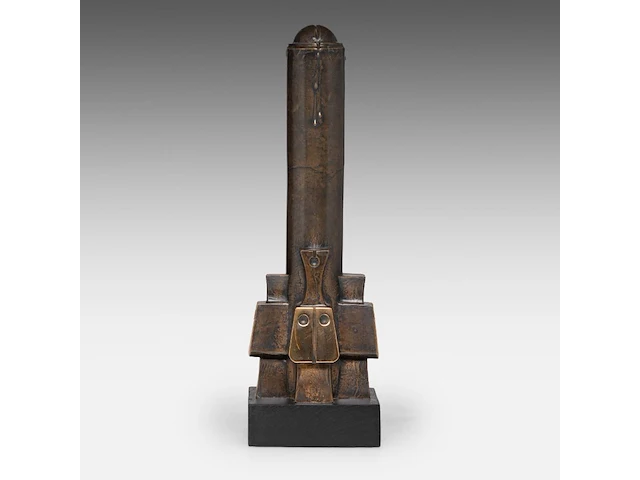 Hubert minnebo (1940), 'variaties op de lingam - zijn morfologisch gedrag was na een tijdje zichtbaar', polished and brown patinated bronze, 1/1, 2001, signed (+) 34.5 x 11 x 11 cm. (13.58 x 4.33 x 4.33 in.) - afbeelding 3 van  9