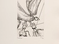 Hubert minnebo (1940), 'volhart', n° 23/60 - 'met gesloten ogen fluisterde hij, zacht kreunend, zijn mooiste herinneringen', polished and brown patinated bronze on book with 9 etches and poetry, 23/60, 2002 (+) 40 x 23 c - afbeelding 6 van  19