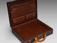 Hubert minnebo (1940), 'zachtjes uitdeinen', relief, polished and brown patinated bronze, 1/1, 2014, signed (+) 29 x 40 x 3.5 cm. (11.41 x 15 3/4 x 1.37 in.) - afbeelding 6 van  22