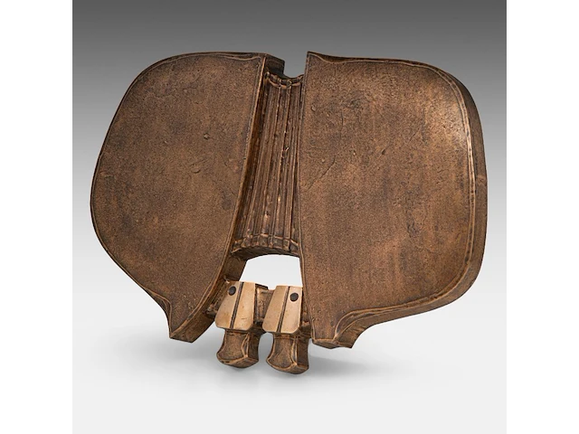 Hubert minnebo (1940), 'zachtjes uitdeinen', relief, polished and brown patinated bronze, 1/1, 2014, signed (+) 29 x 40 x 3.5 cm. (11.41 x 15 3/4 x 1.37 in.) - afbeelding 17 van  22